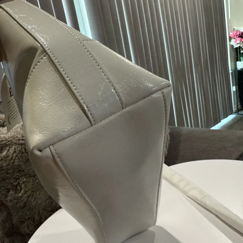 ONE DAY SALE✨  LA FESTIN luxury hobo Cream  Bag